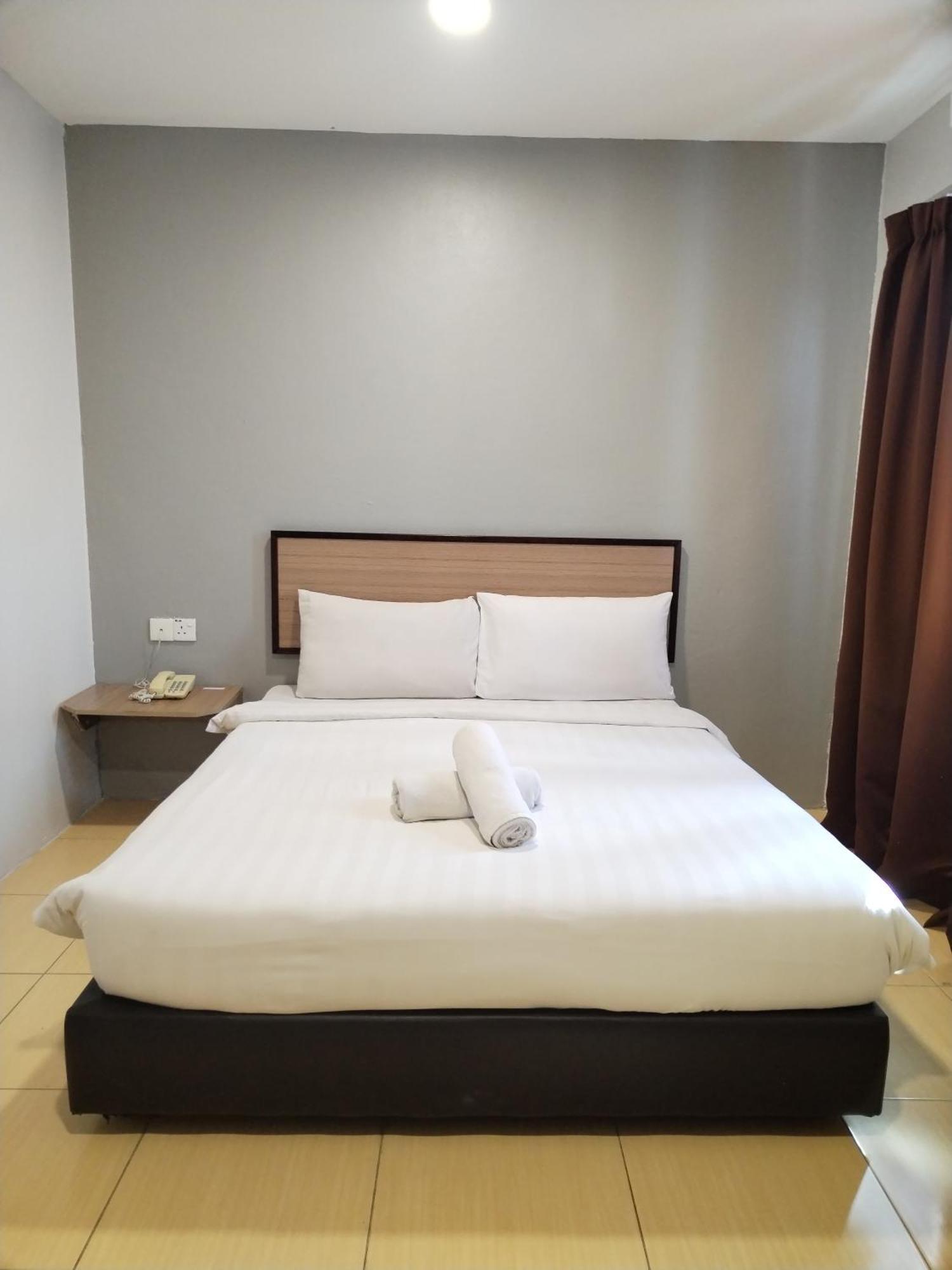 Maple Boutique Hotel Kota Bharu Bagian luar foto